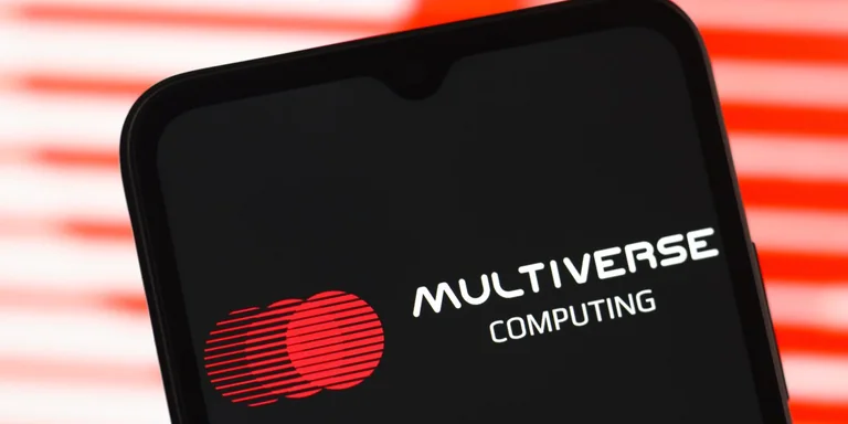 Multiverse Computing把压缩AI模型推向主流:上线本地聊天应用与企业API门户